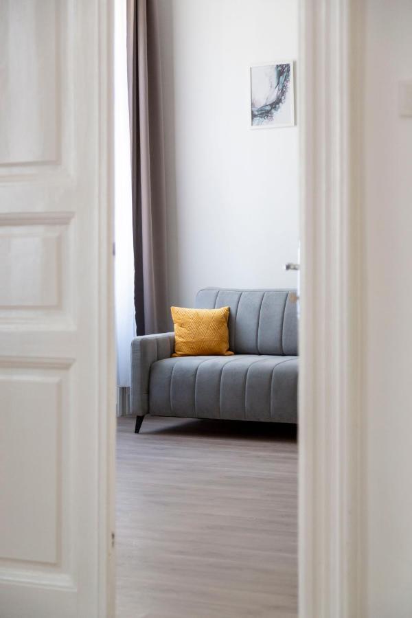 Exclusive Downtown Apartment In The Heart Of Budapest Eksteriør billede