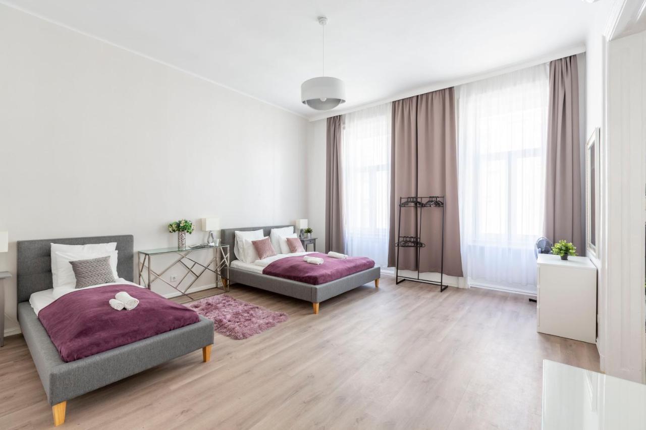 Exclusive Downtown Apartment In The Heart Of Budapest Eksteriør billede