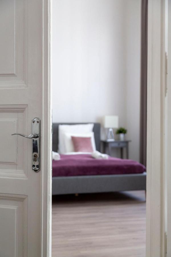 Exclusive Downtown Apartment In The Heart Of Budapest Eksteriør billede